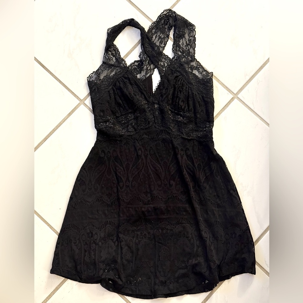 Lace Dress Crossed Lace Back